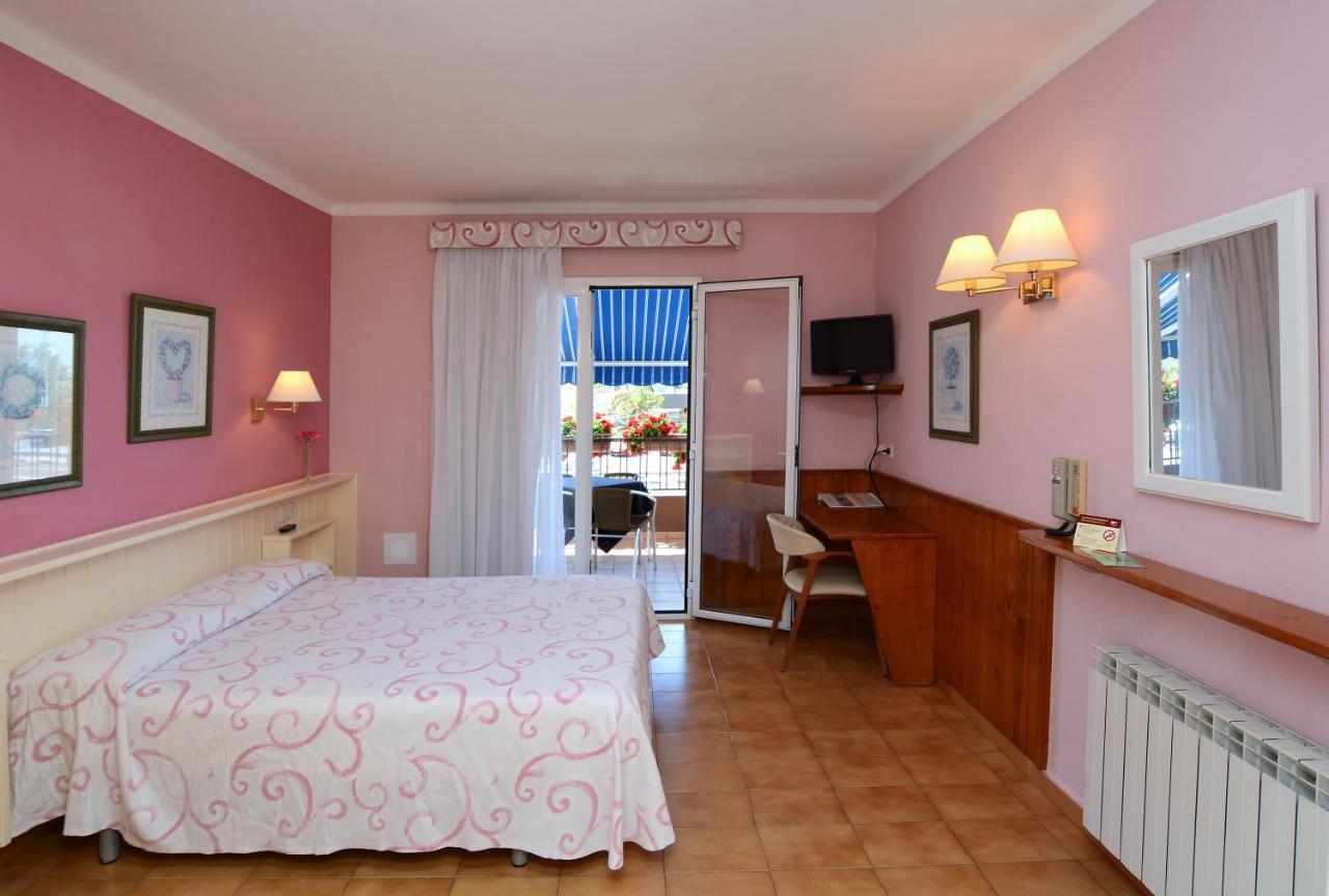 מלון סנטה סוזנה Casa Feliu מראה חיצוני תמונה