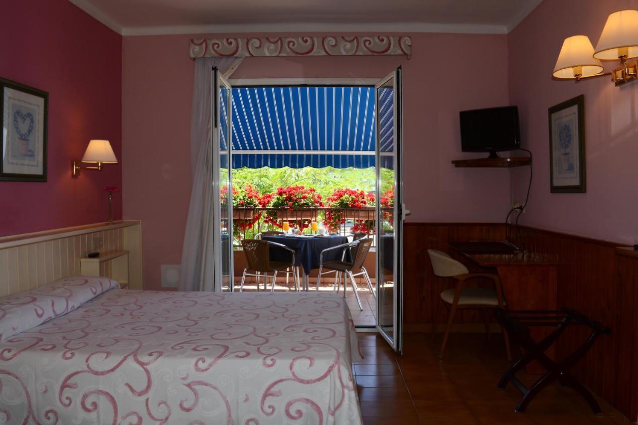 מלון סנטה סוזנה Casa Feliu מראה חיצוני תמונה